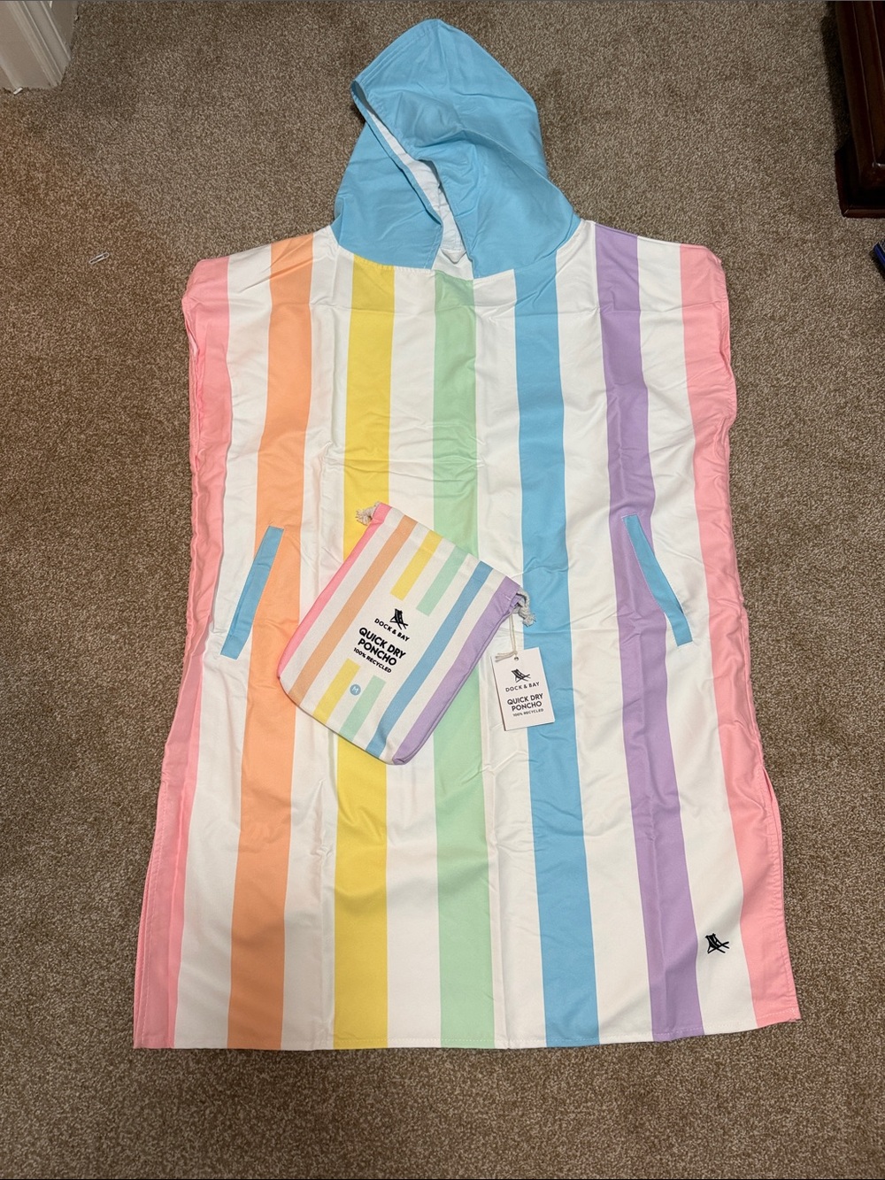 NWT Women’s Medium Rainbow Stripe Hooded Poncho by Dock & Bay